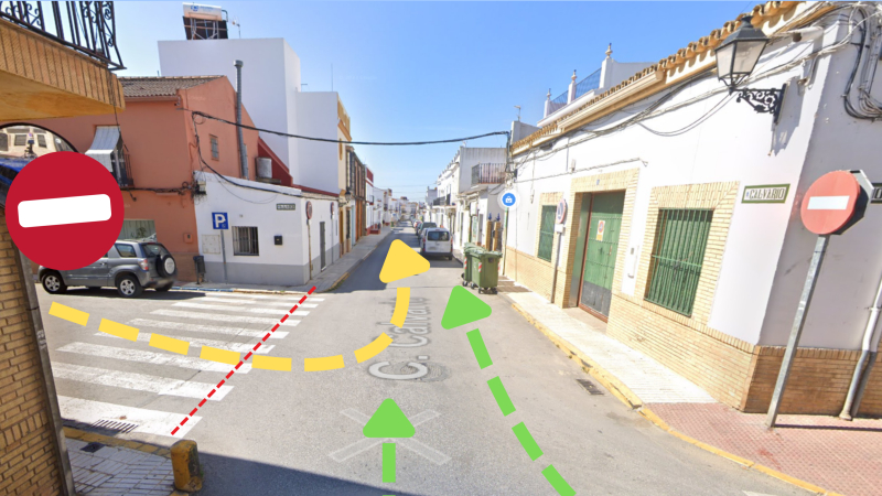 Policía Local avisa sobre un cambio de sentido en calle Virgen del Rocío.