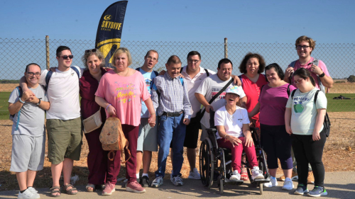 Bollullos vuelve a volar por la inclusión en la II Jornada Aeronáutica Adaptada.